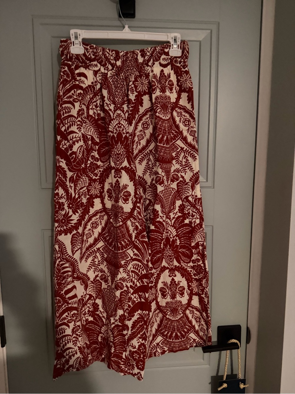 Red Patterned Wide-Leg pant - Picture 3 of 4